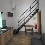 Casinhas Da Ajuda Nº15 *