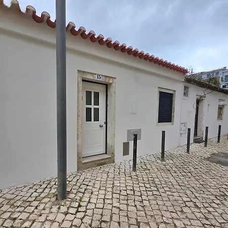 Casinhas Da Ajuda Nº15 *