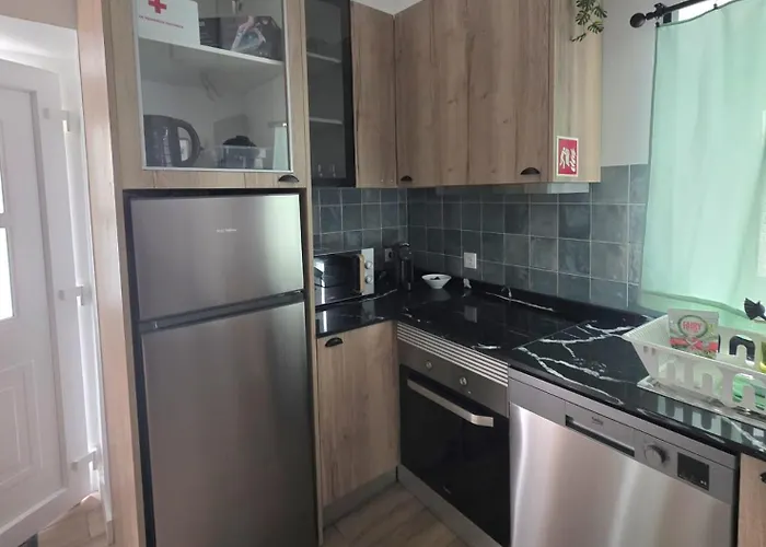 Casinhas Da Ajuda Nº15 *